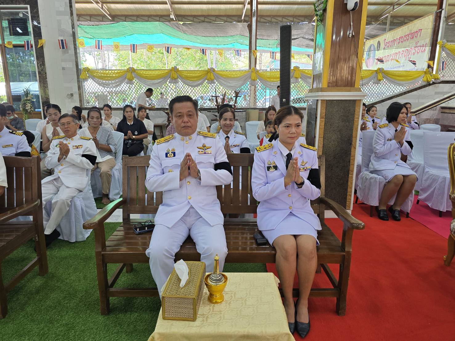 title -  ปฏิรูปที่ดินจังหวัดเพชรบุรี พร้อมด้วยเจ้าหน้าที่สำนักงานการปฏิรูปที่ดินจังหวัดเพชรบุรี ร่วมพิธีบรรพชาสามเณรและบวชศีลจาริณี ตามโครงการบรรพชาอุปสมบทพระภิกษุสามเณรและบวชศีลจาริณีภาคฤดูร้อน จังหวัดเพชรบุรี ประจำปี 2569